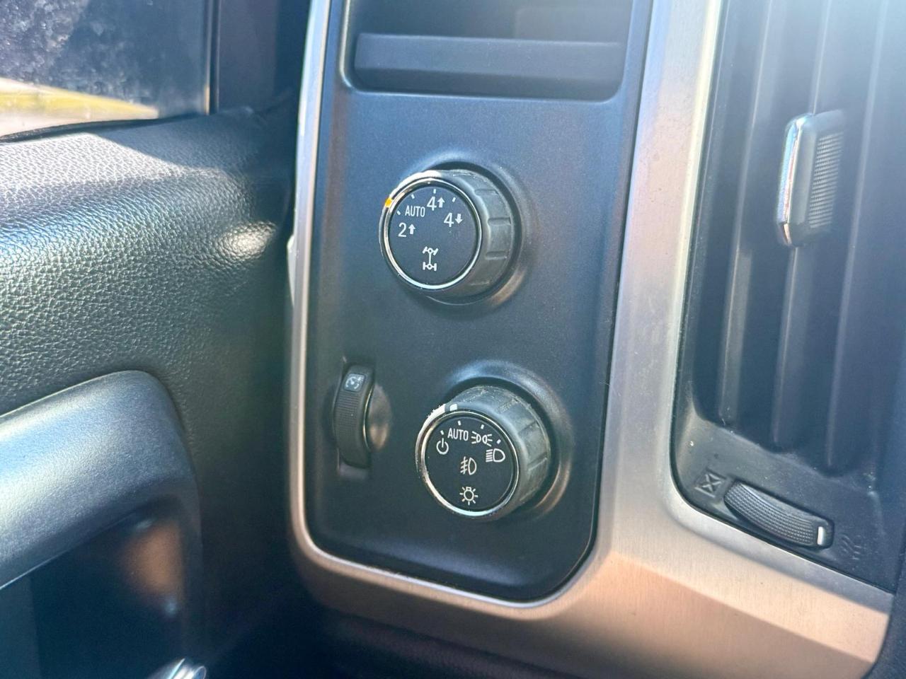 GMC Sierra 1500 2WD Double Cab 143.5" SLE 2014