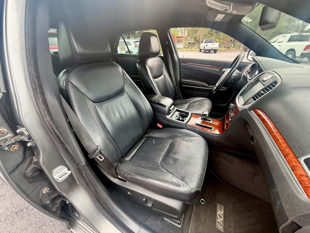 Chrysler 300 Limited RWD 2012