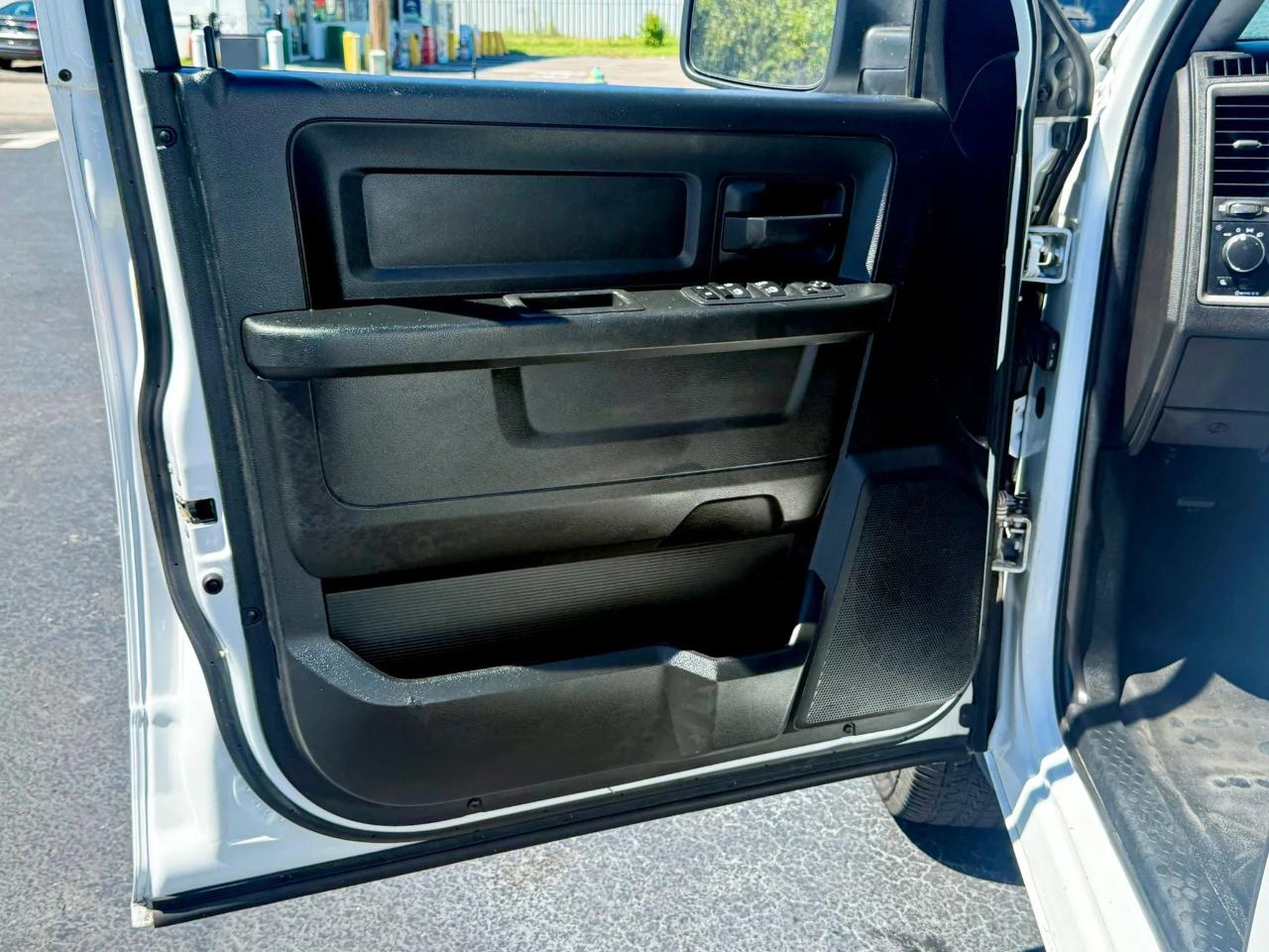 RAM 1500 Classic Tradesman Quad Cab 2WD 2019