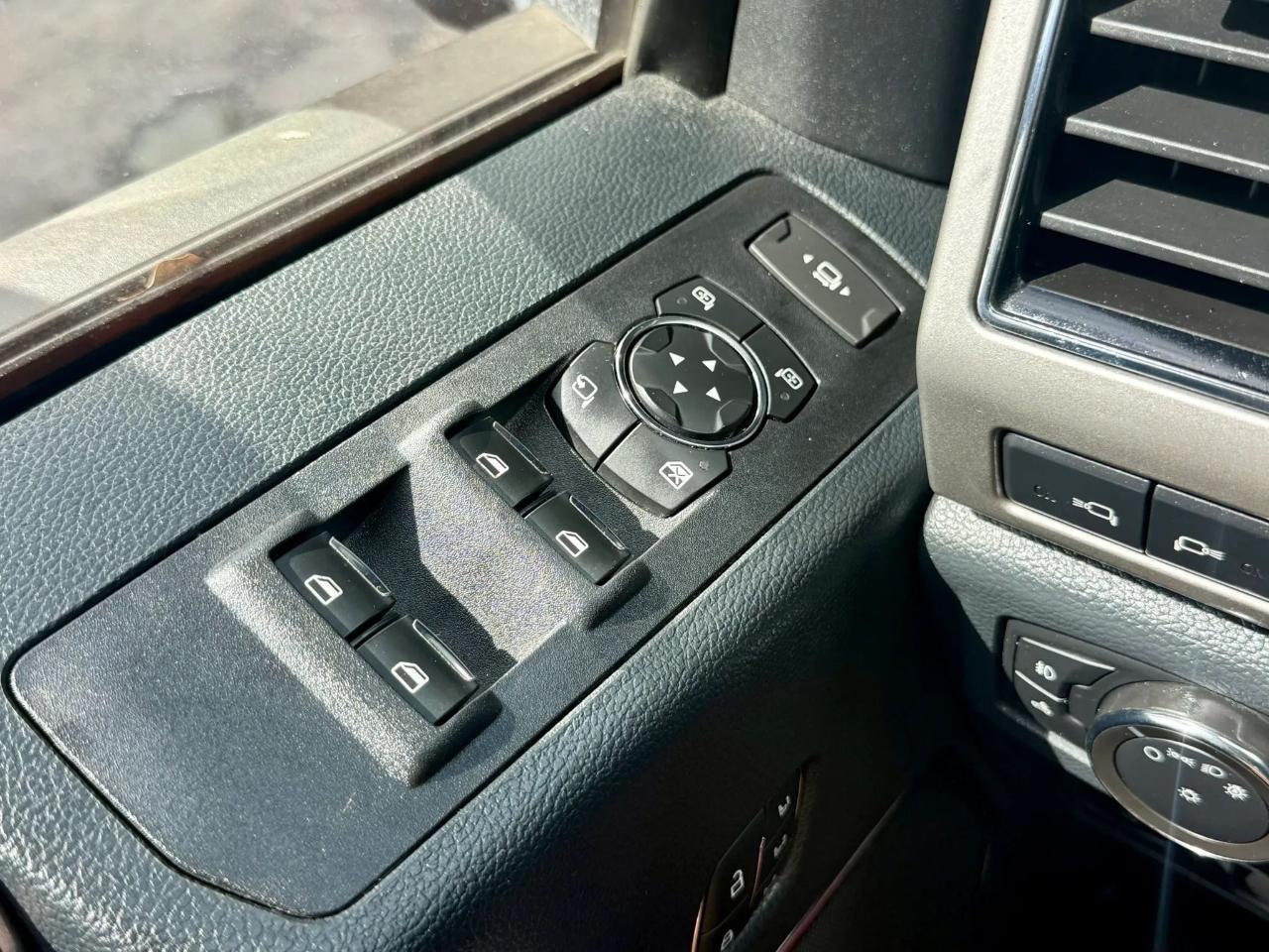 Ford F-250 SD Lariat SuperCab SWB 4WD 2022