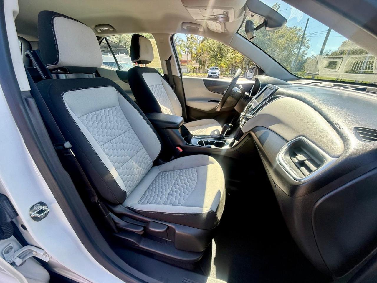 Chevrolet Equinox FWD 4dr LS w/1LS 2020