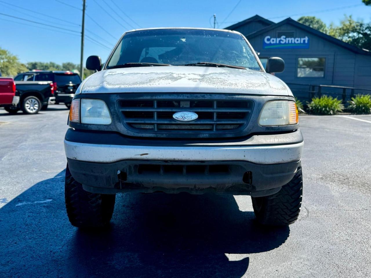 Ford F-150 SuperCab Long Bed 4WD 2000