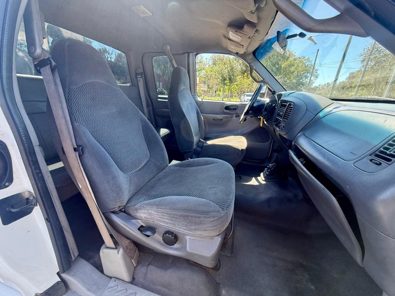 Ford F-150 SuperCab Long Bed 4WD 2000