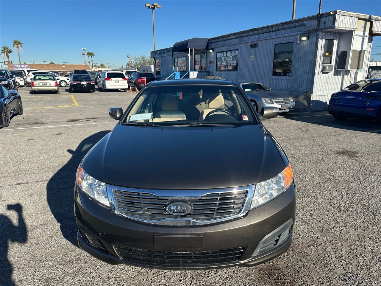 Kia Optima  2010 Kia Optima  2010