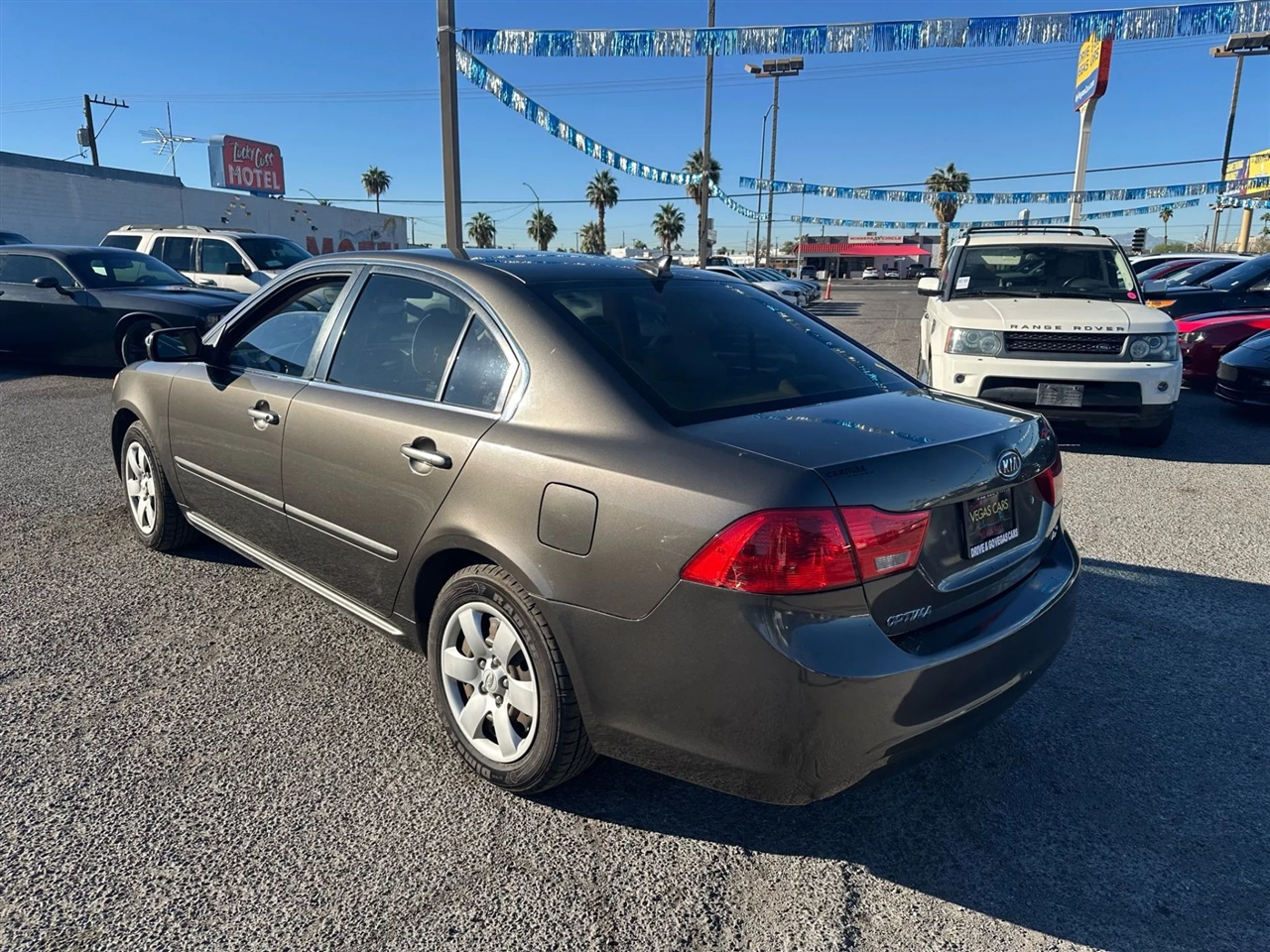 Kia Optima  2010 Kia Optima  2010