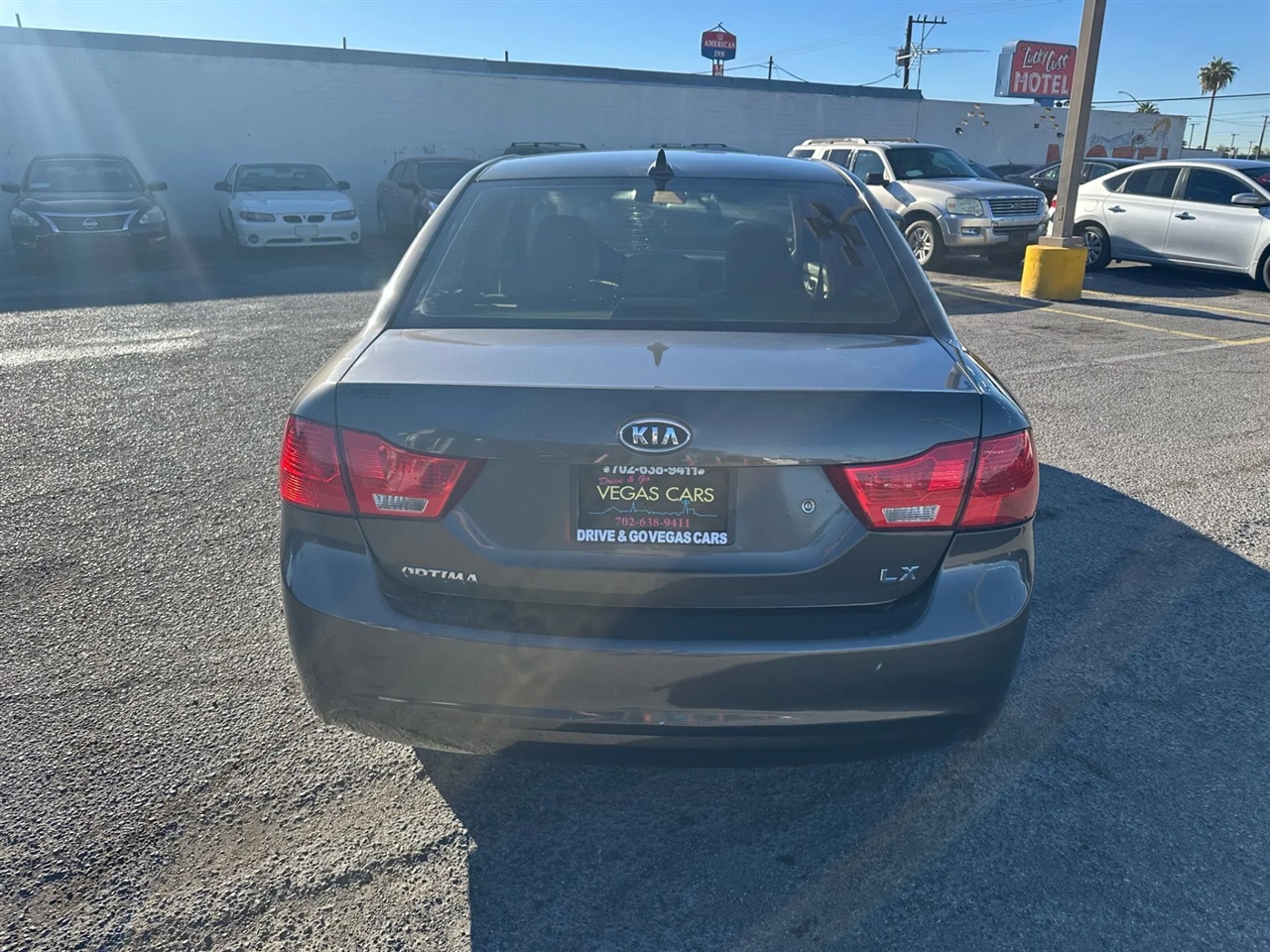 Kia Optima  2010 Kia Optima  2010