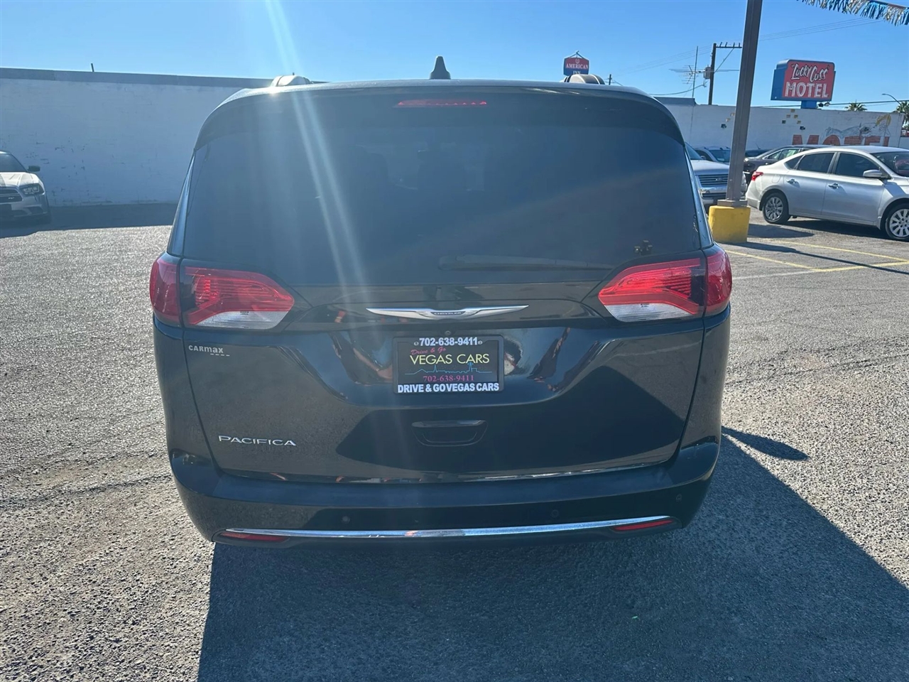 Chrysler Pacifica  2017 Chrysler Pacifica  2017