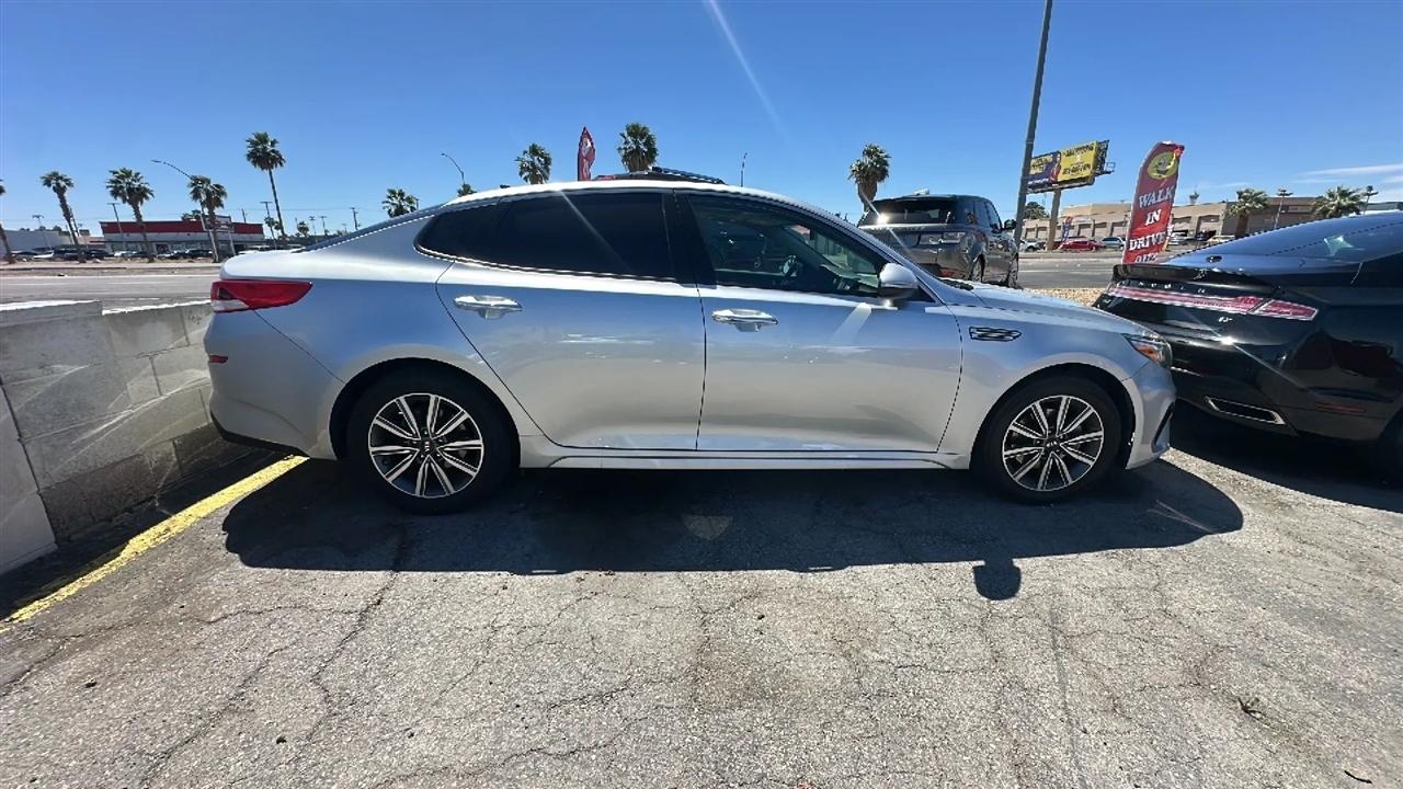 Kia Optima  2019