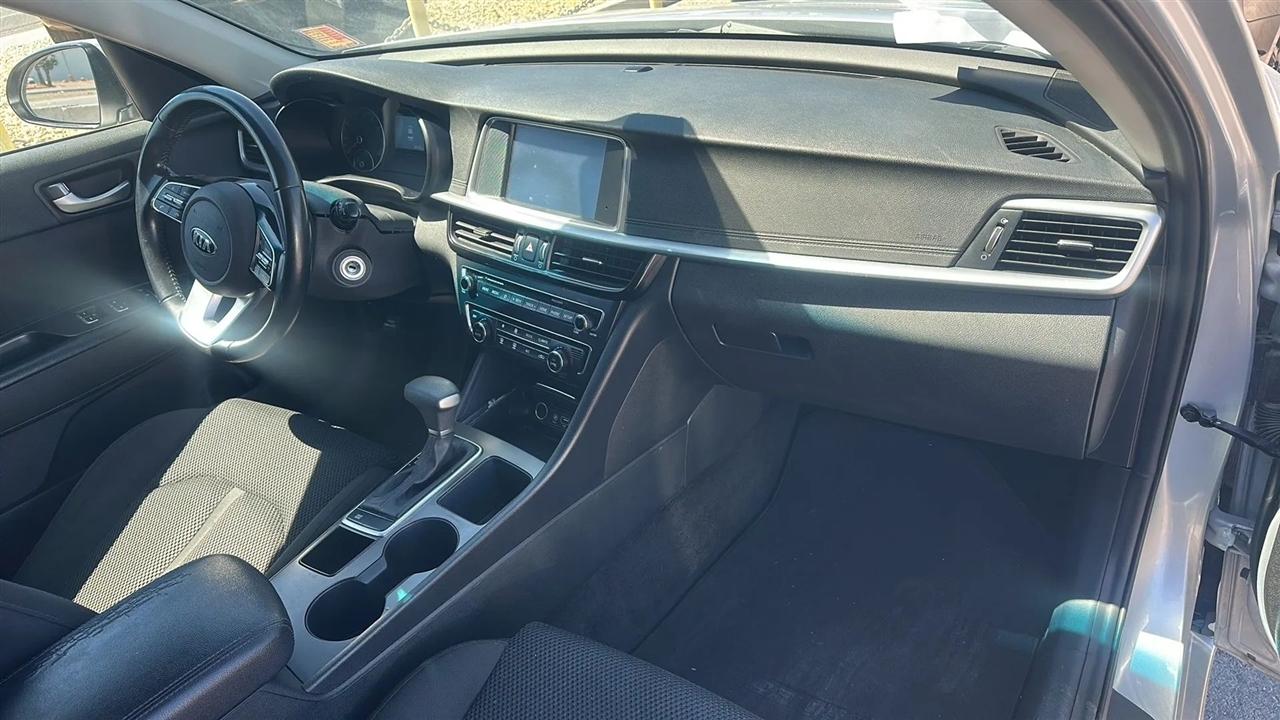 Kia Optima  2019