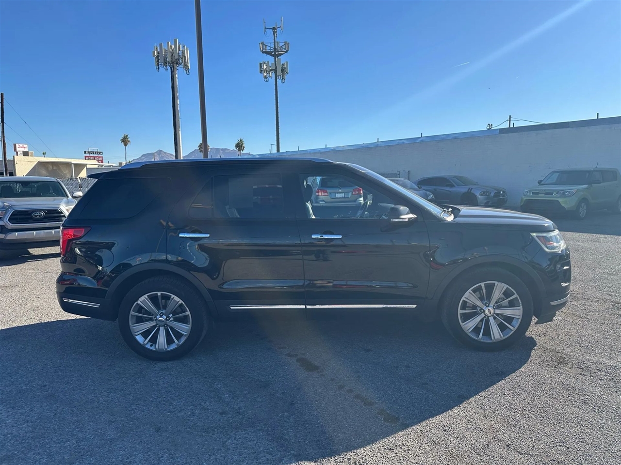Ford Explorer  2018 Ford Explorer  2018