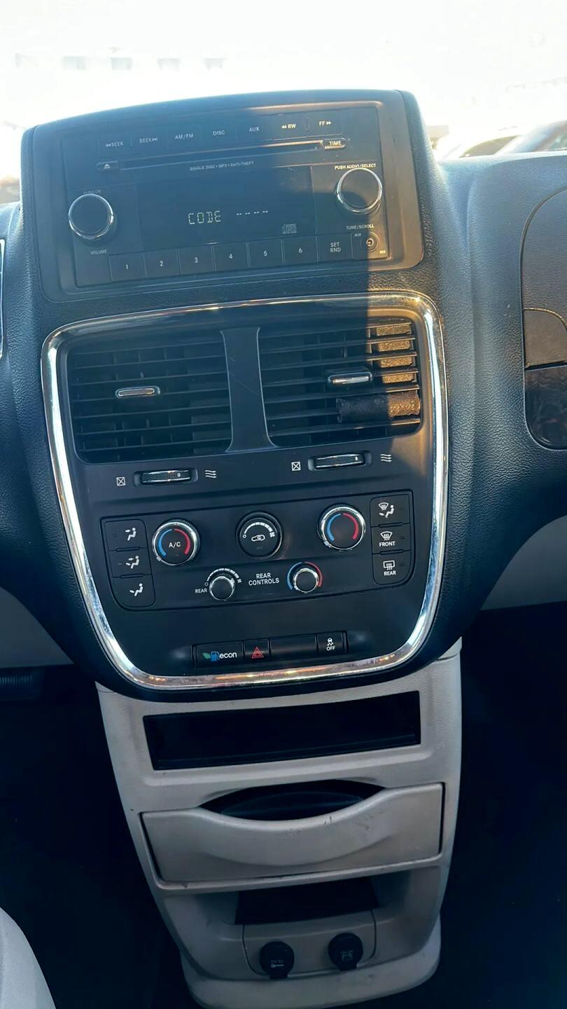 Dodge Grand Caravan  2012