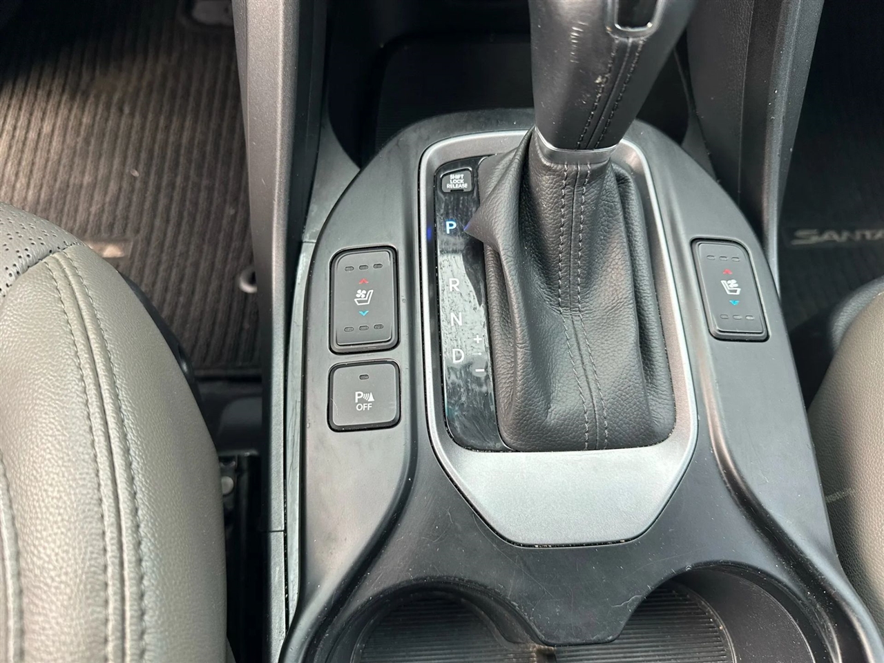 Hyundai Santa Fe  2015