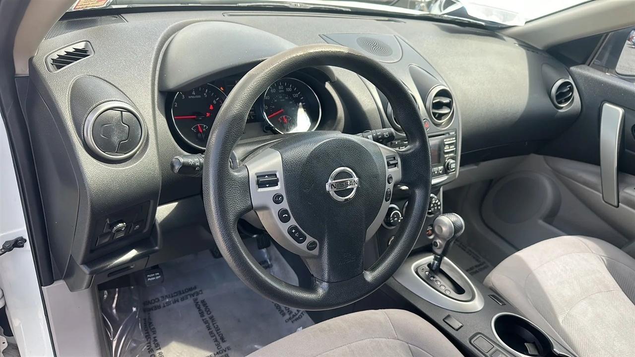 Nissan Rogue  2013