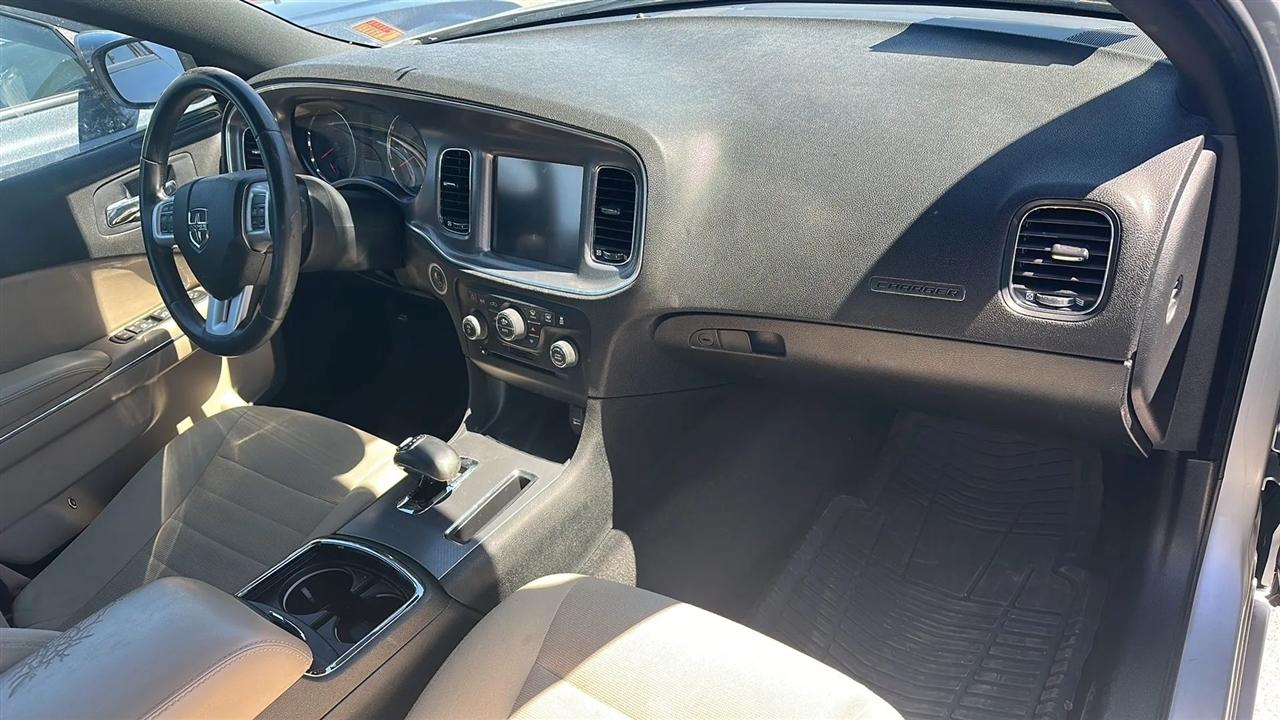 Dodge Charger  2012