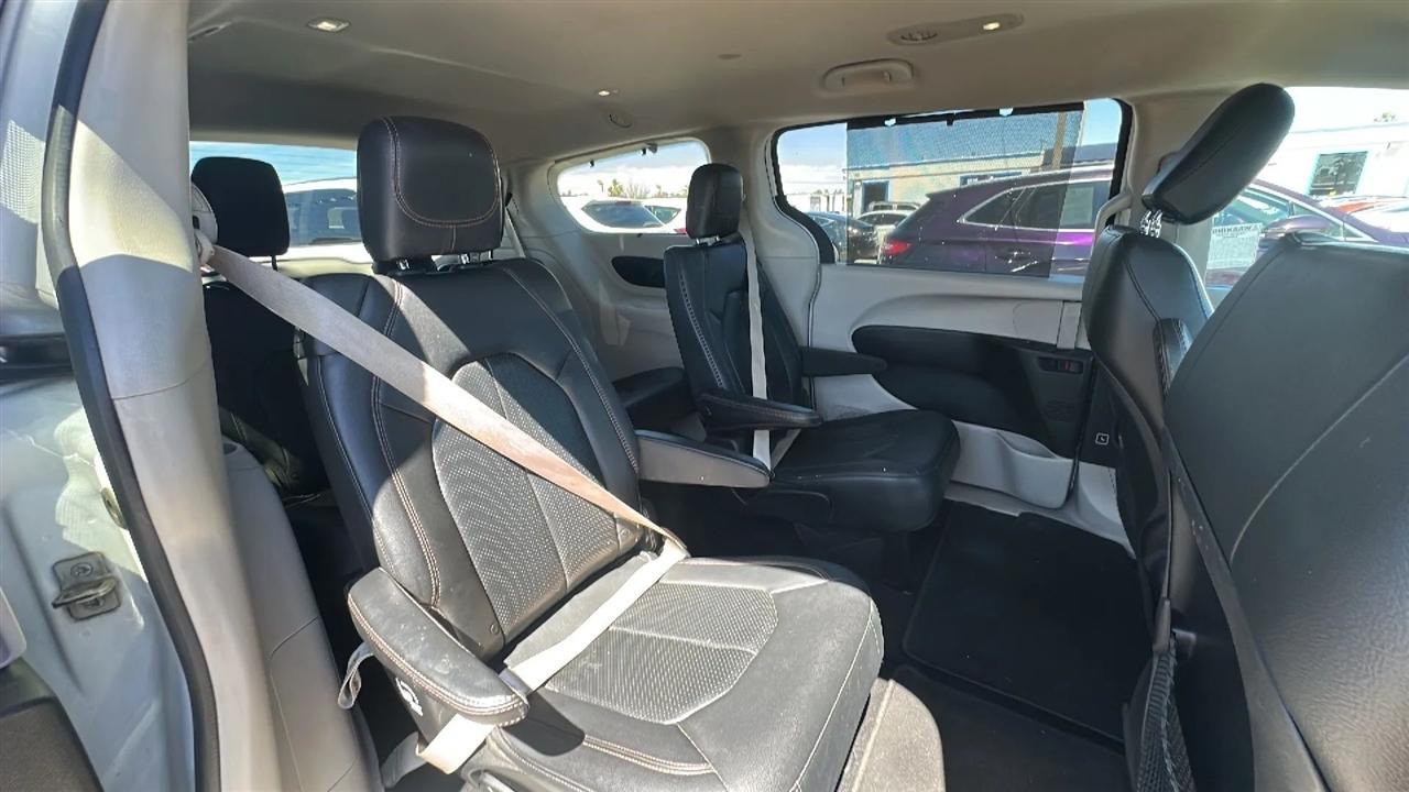 Chrysler Pacifica  2019