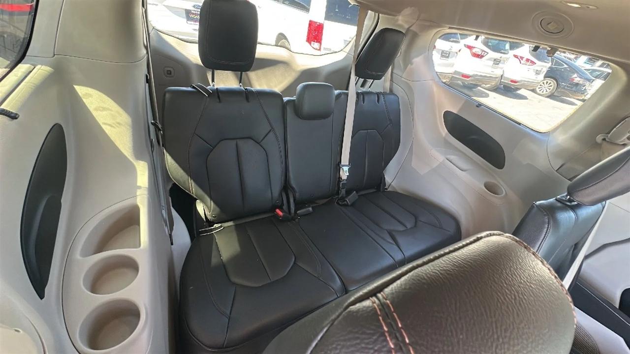 Chrysler Pacifica  2019