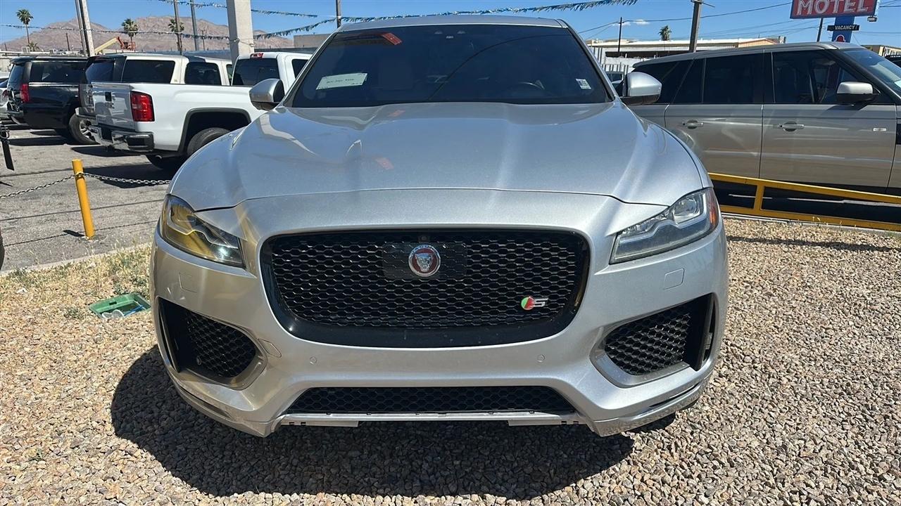 Jaguar F-Pace  2017