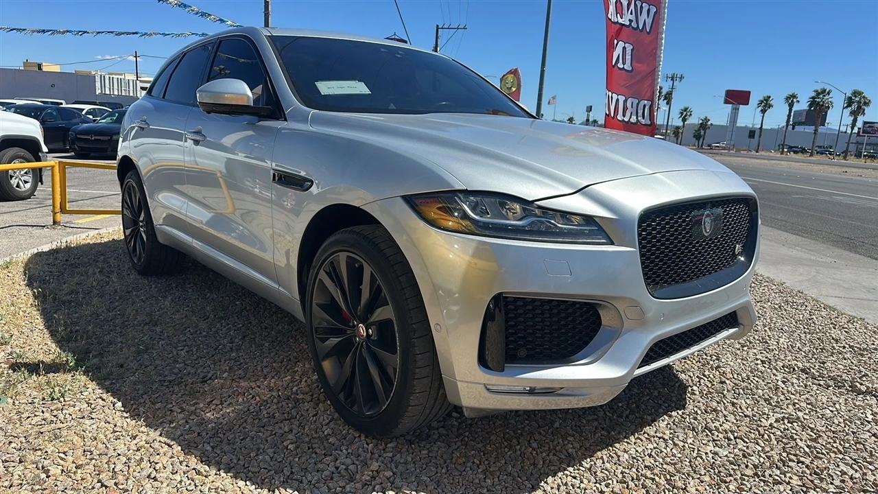 Jaguar F-Pace  2017