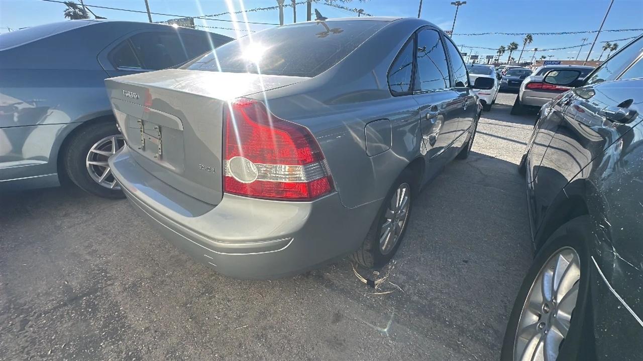 Volvo S40  2005