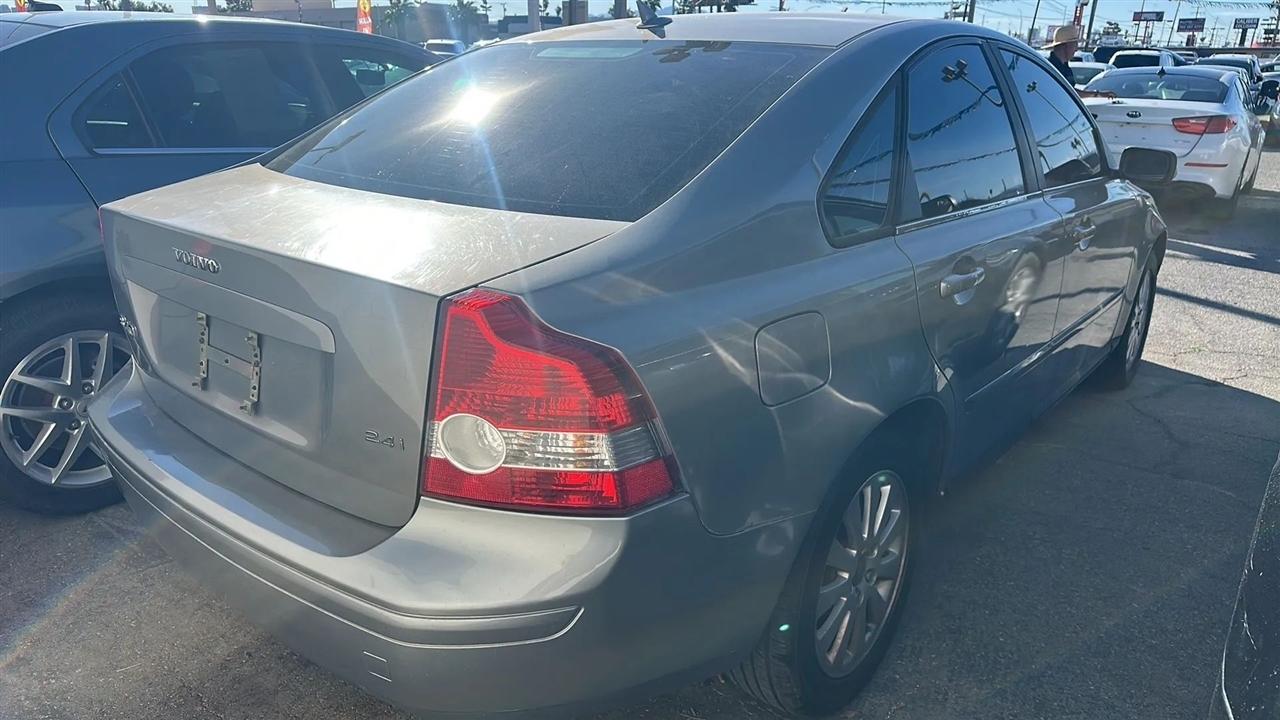 Volvo S40  2005