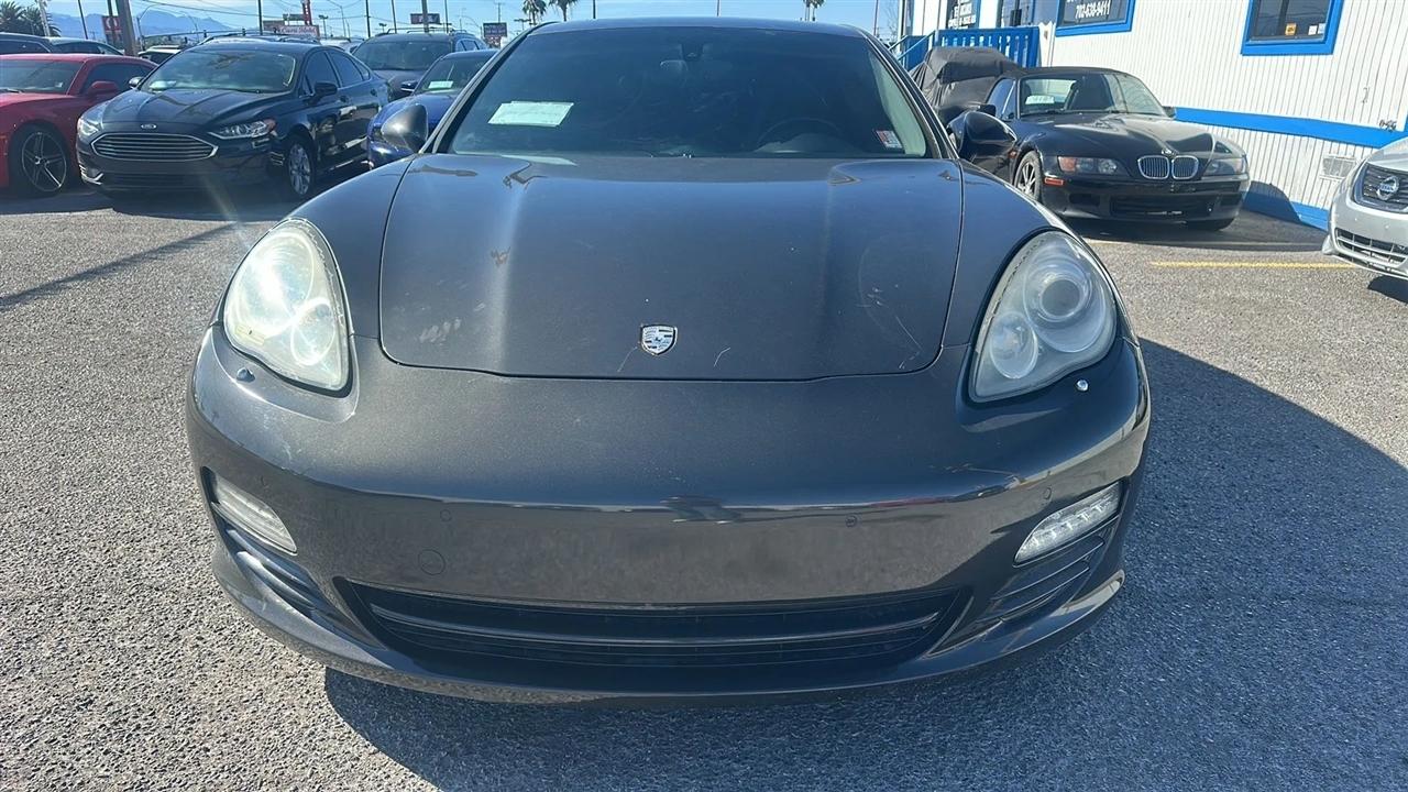 Porsche Panamera  2012