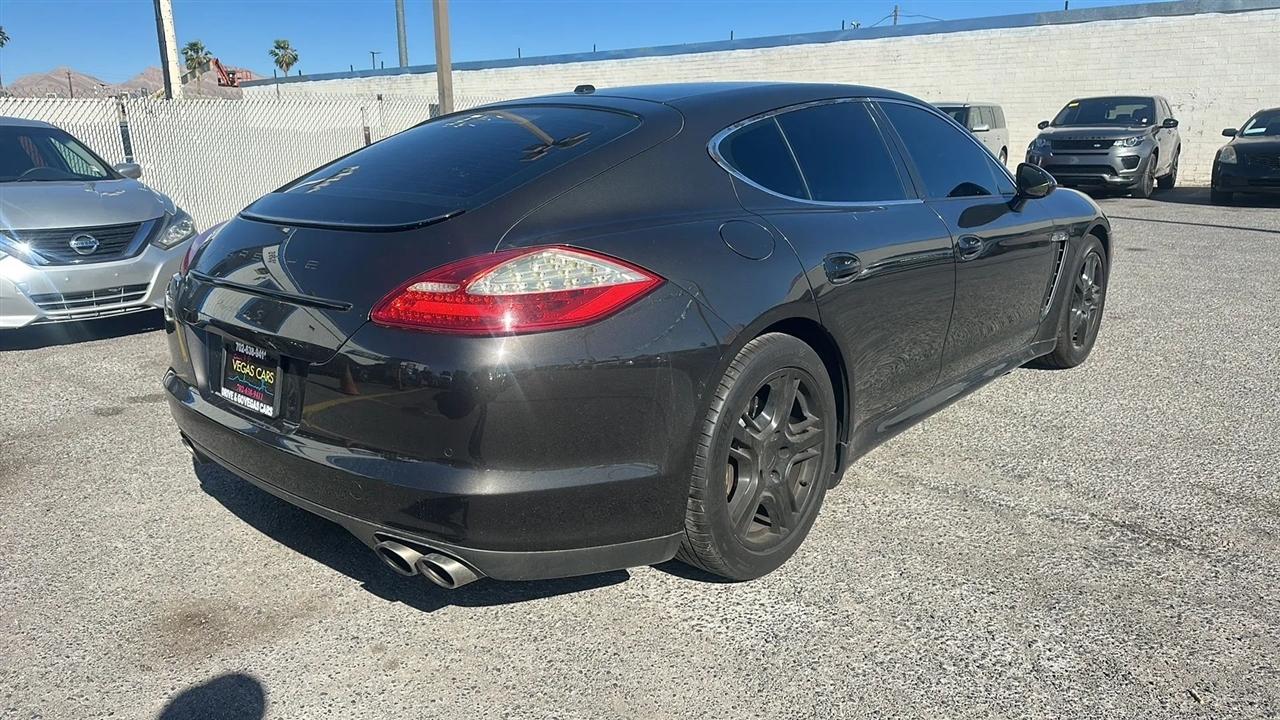 Porsche Panamera  2012