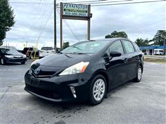 2013 Toyota Prius V  2013 Toyota Prius V