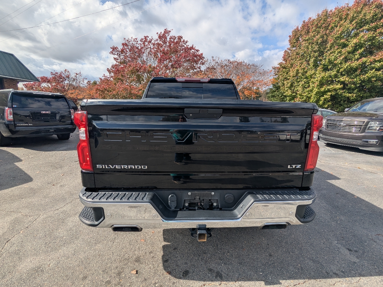 2021 Chevrolet Silverado 1500 LTZ photo 2