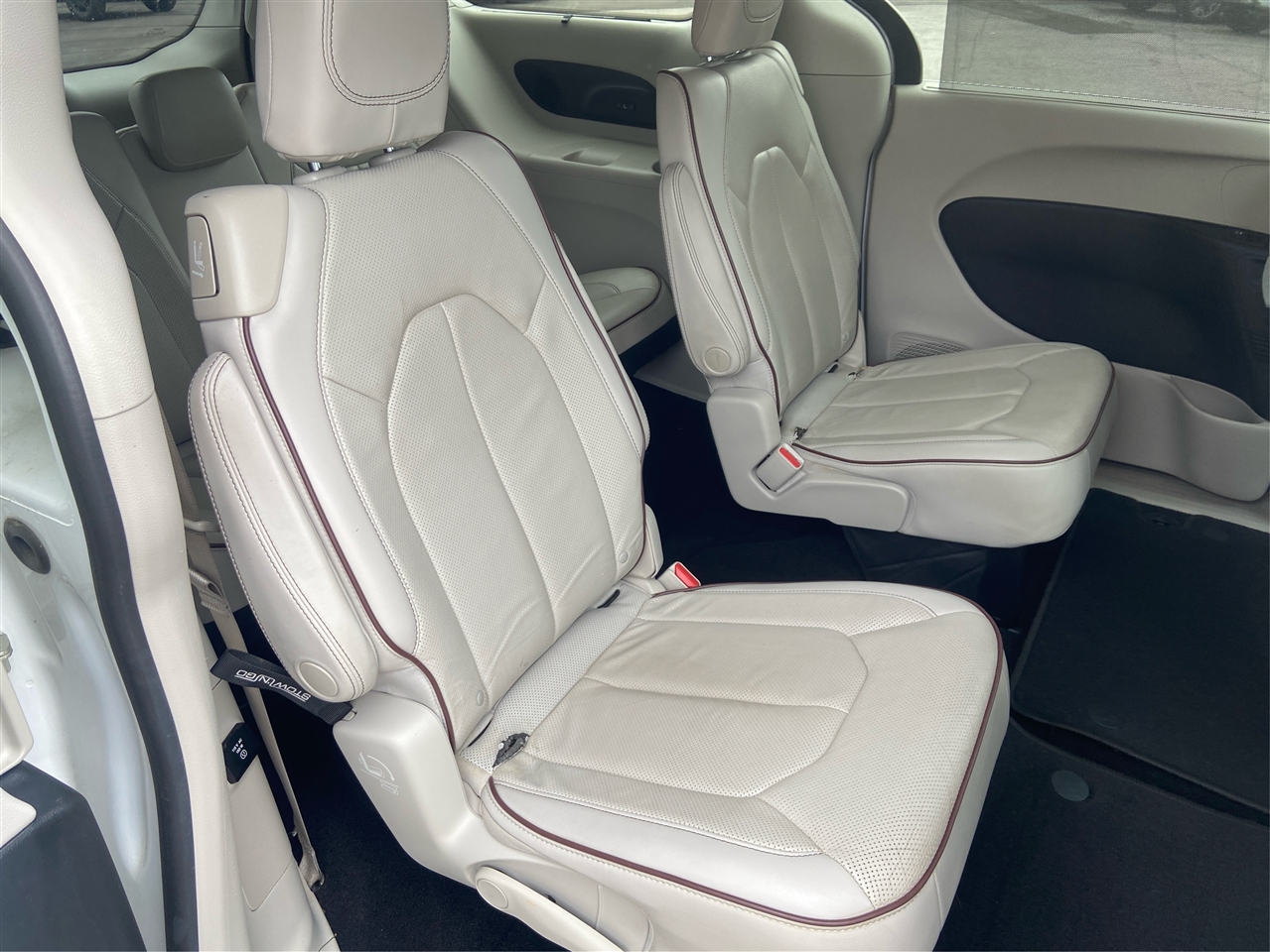 Chrysler Pacifica Limited 2017