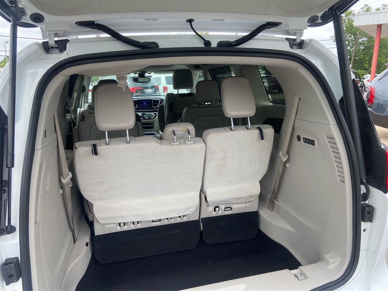 Chrysler Pacifica Limited 2017