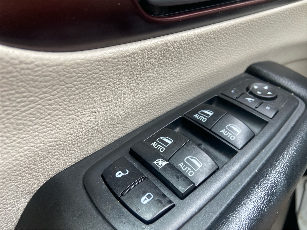 Chrysler Pacifica Limited 2017