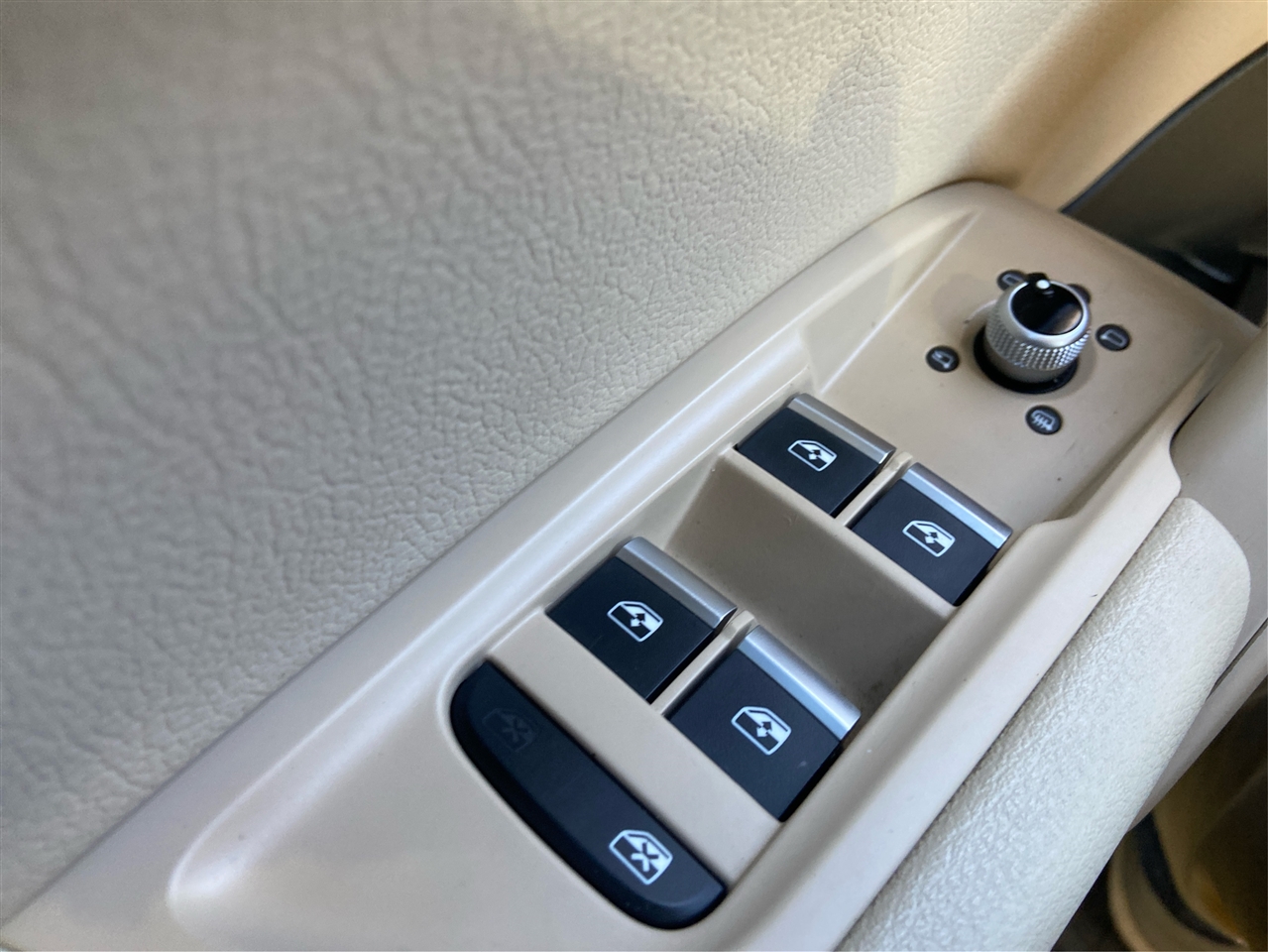 Audi Q5 2.0T Premium Plus quattro 2018