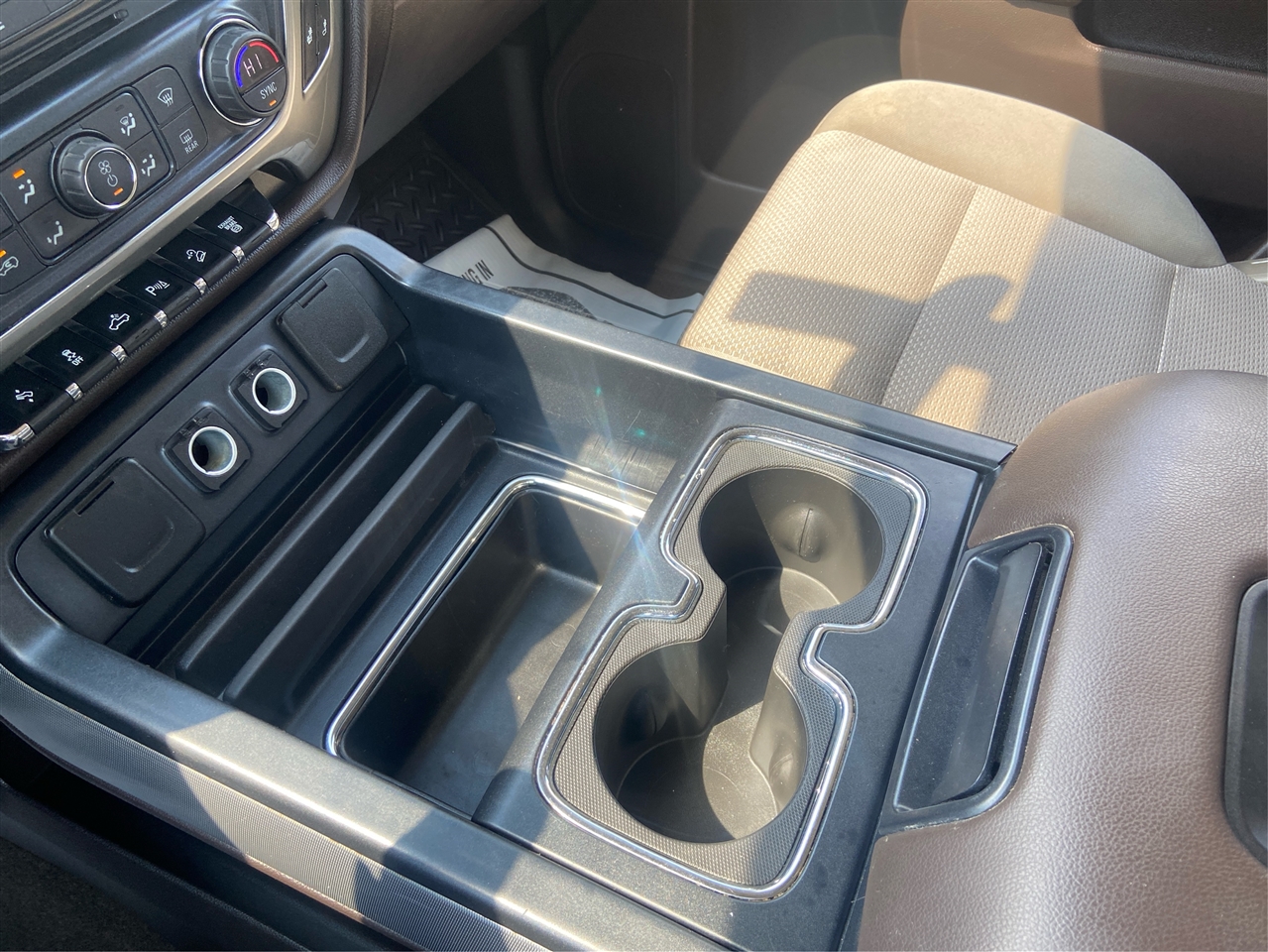 Chevrolet Silverado 2500HD LT Crew Cab 4WD 2018