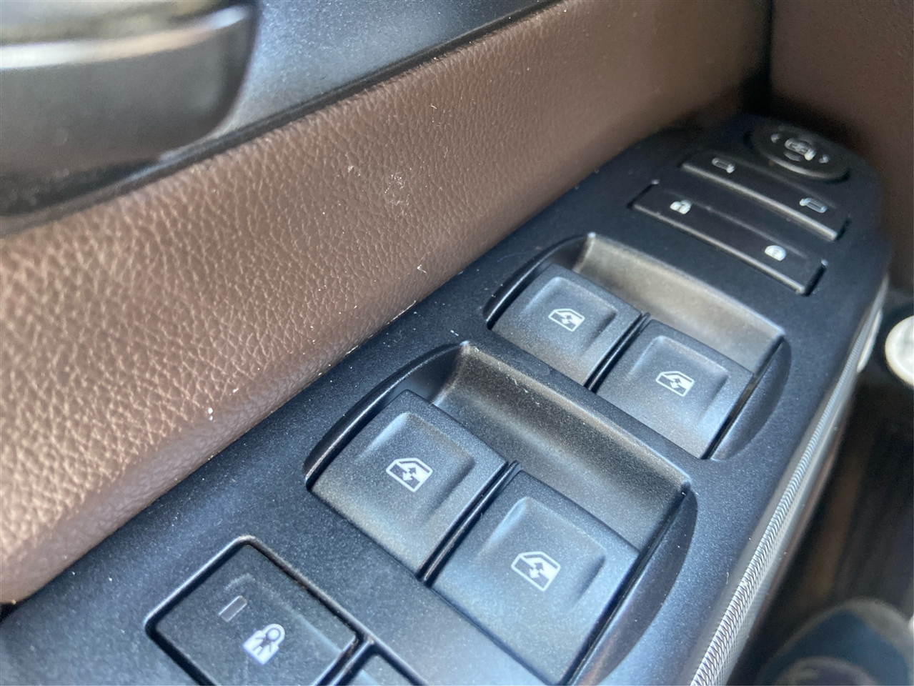 Chevrolet Silverado 2500HD LT Crew Cab 4WD 2018