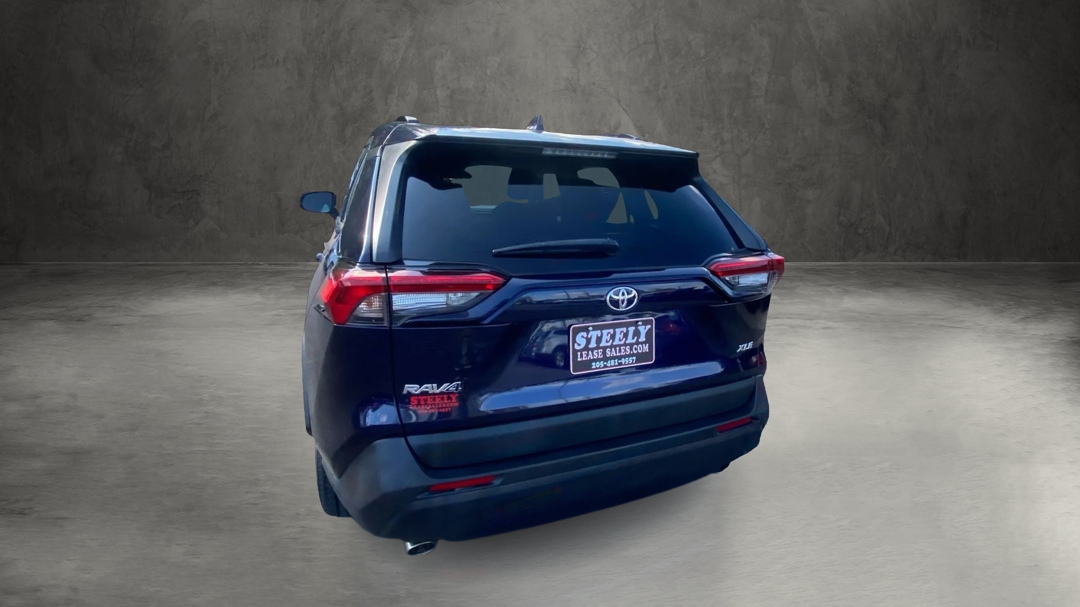 Toyota RAV4 XLE 2021