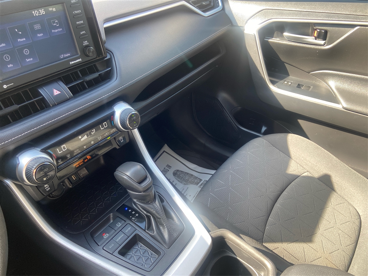 Toyota RAV4 XLE 2021