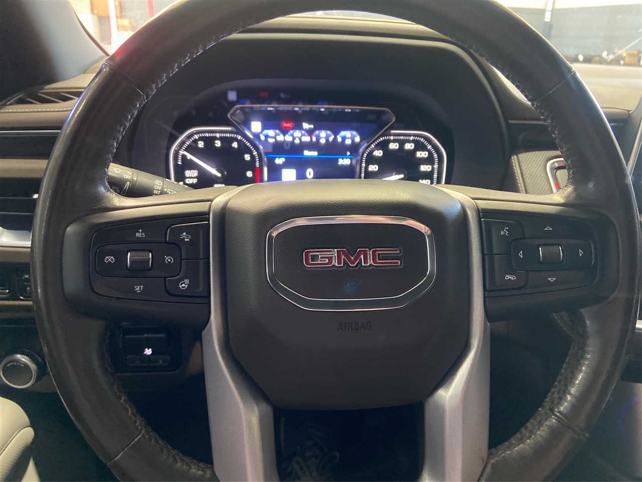 GMC Yukon XL SLT 2WD 2021 GMC Yukon XL SLT 2WD 2021