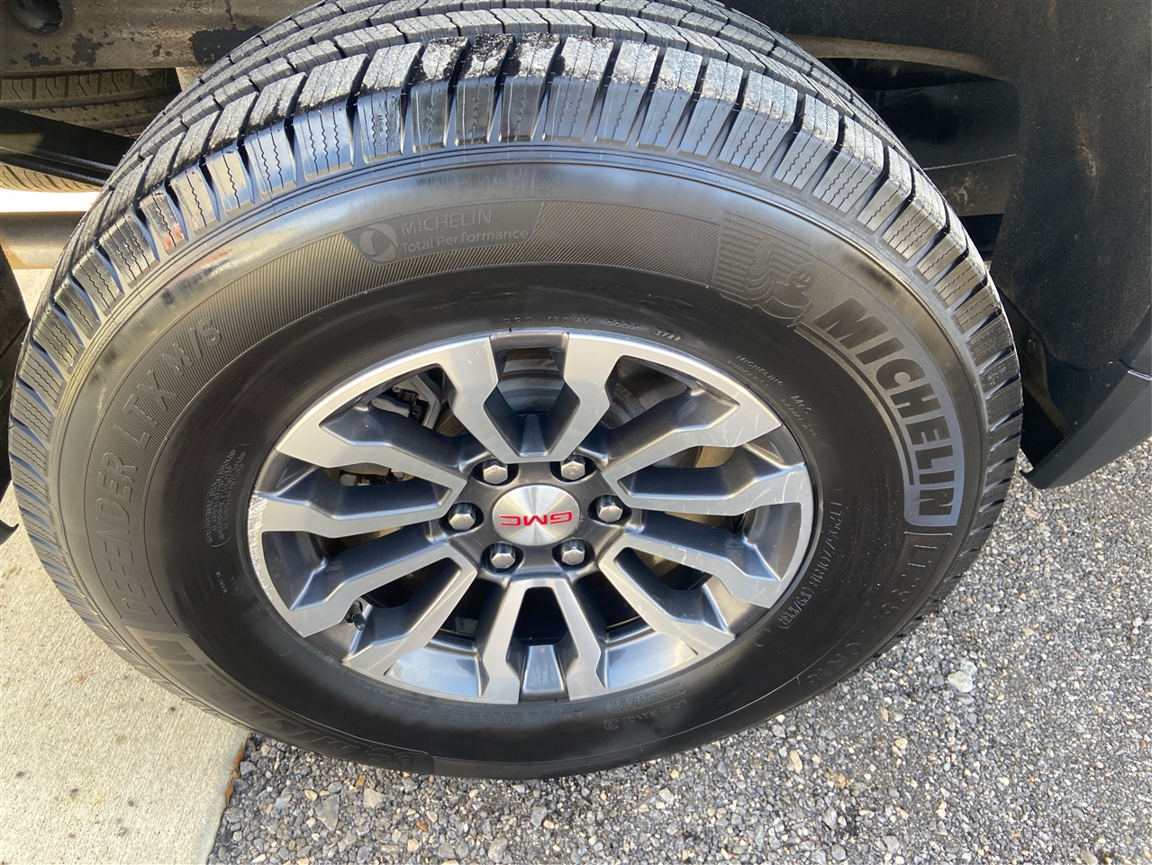 GMC Sierra 1500 AT4 Crew Cab 4WD SWB 2021