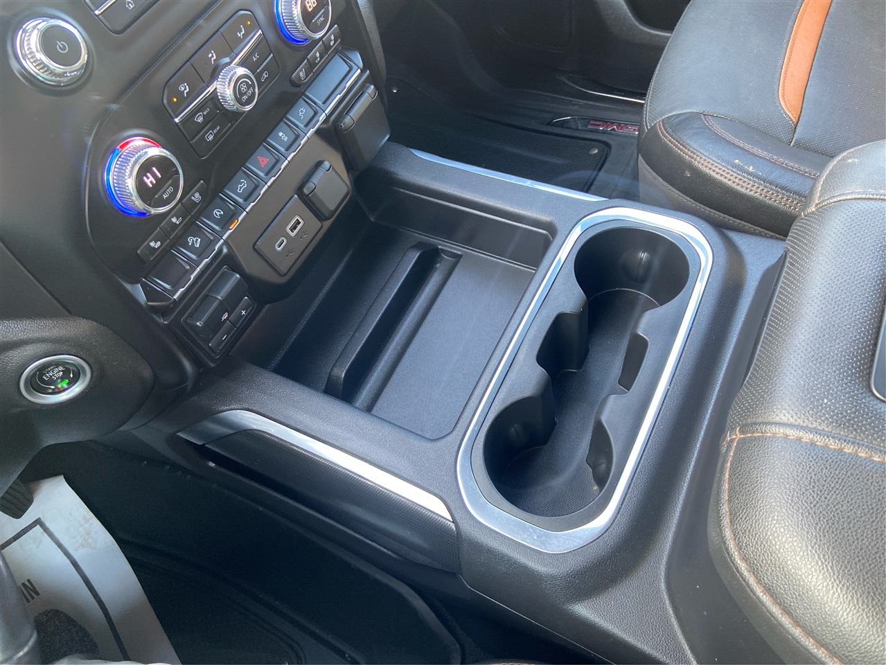 GMC Sierra 1500 AT4 Crew Cab 4WD SWB 2021