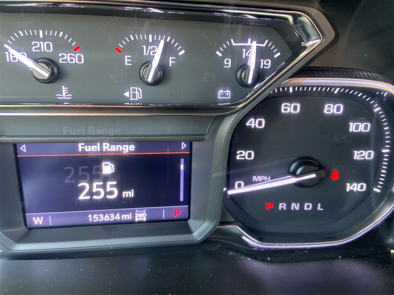 GMC Sierra 1500 AT4 Crew Cab 4WD SWB 2021