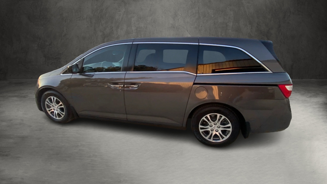 2012 Honda Odyssey EX photo 2