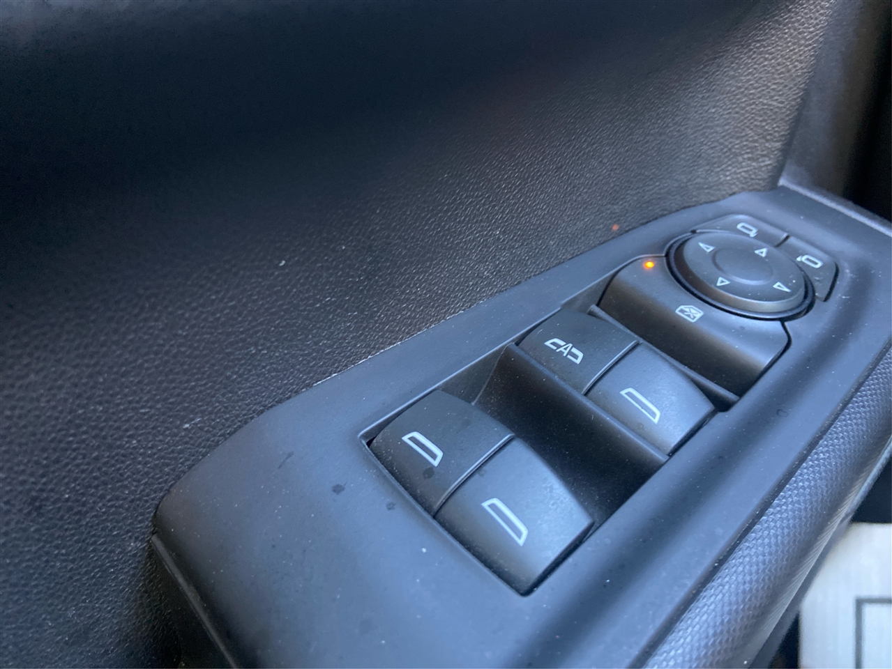 Chevrolet Silverado 1500 Custom Crew Cab Short Box 2WD 2021