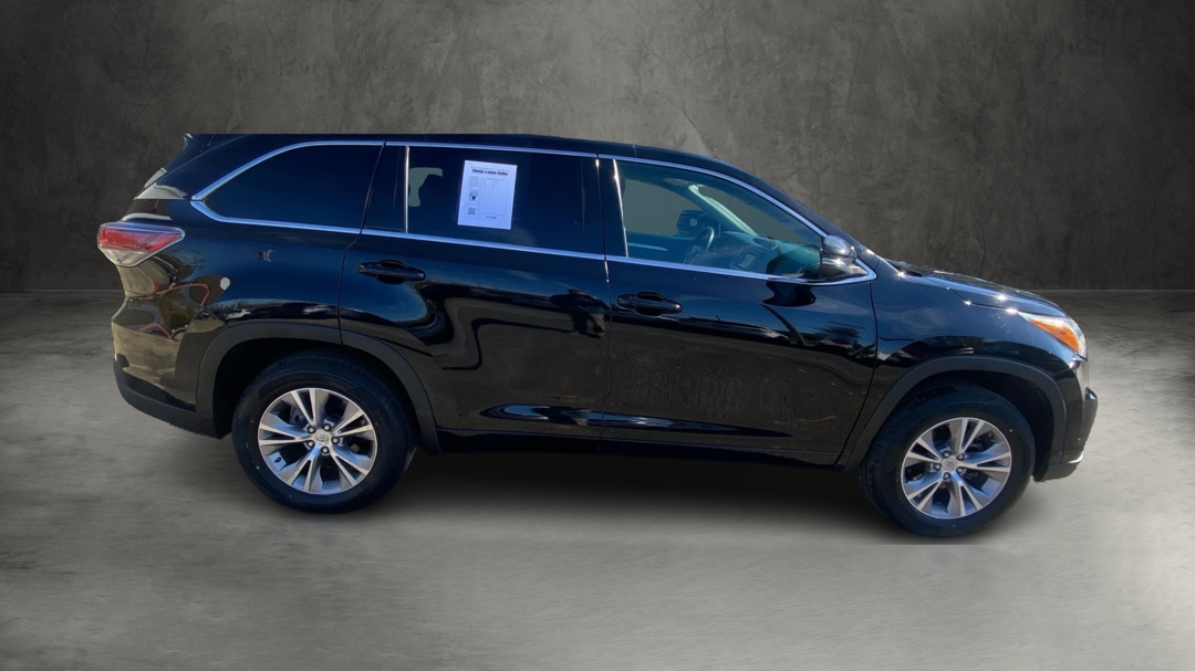 Toyota Highlander LE FWD V6 2015