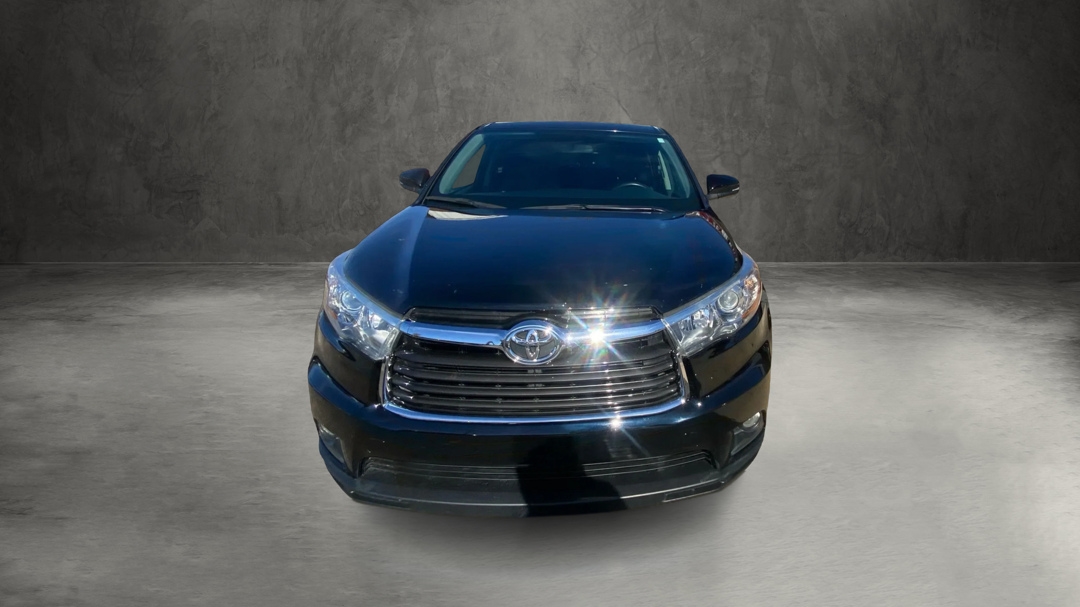 Toyota Highlander LE FWD V6 2015