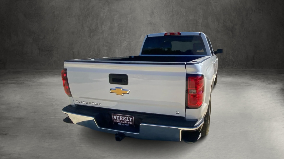 2018 Chevrolet Silverado 1500 LT photo 4