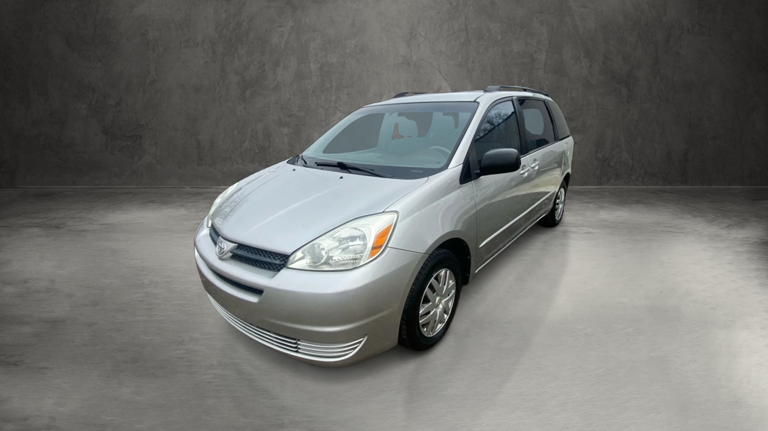 2004 Toyota Sienna LE