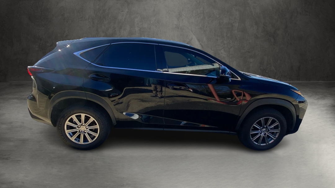 Lexus NX 200t FWD 2017