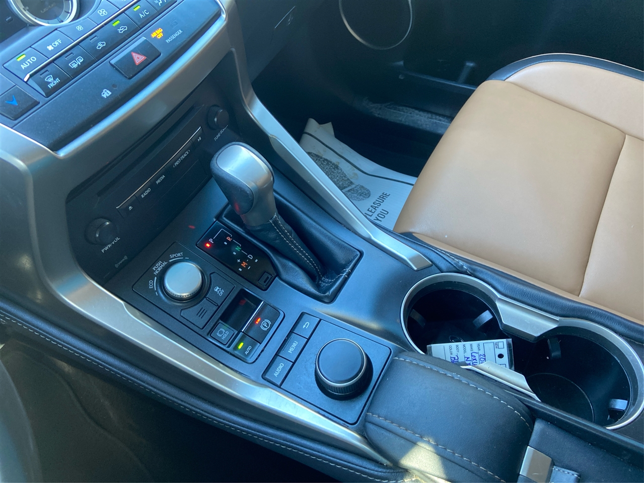 Lexus NX 200t FWD 2017