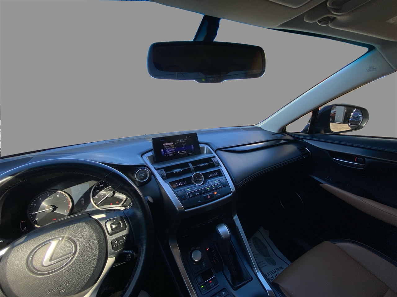 Lexus NX 200t FWD 2017