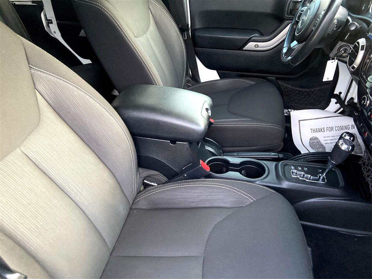 Jeep Wrangler Unlimited Sahara 4WD 2015